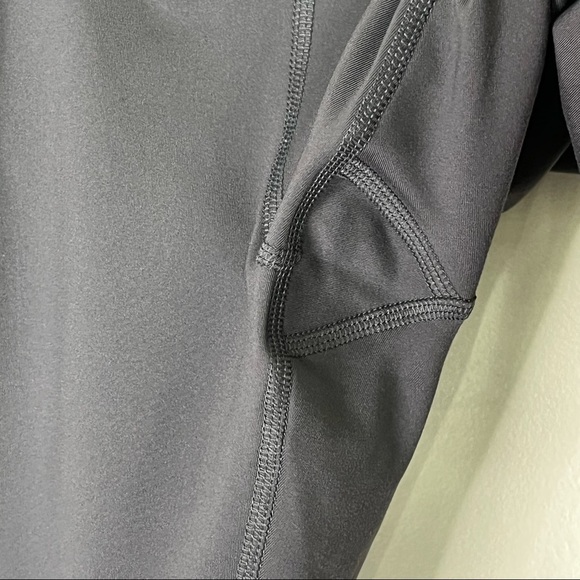 Girlfriend Collective Gray Cropped Leggings High Rise Women’s Size Small Pocket - Picture 9 of 11